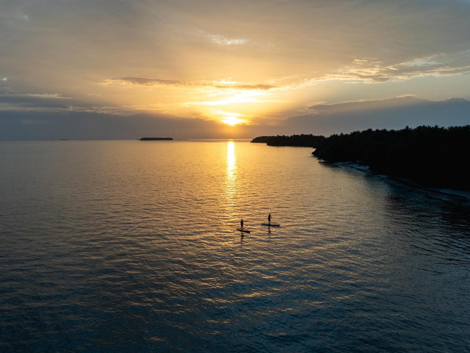 Isla Retreat Hotel Fehendhoo Bagian luar foto