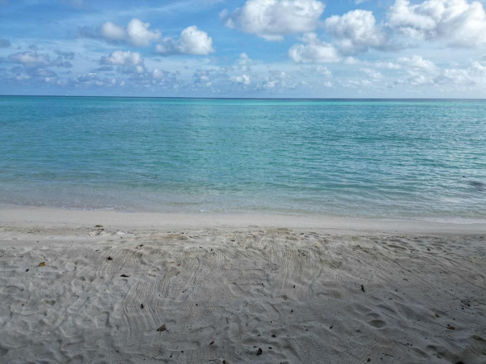 Isla Retreat Hotel Fehendhoo Bagian luar foto